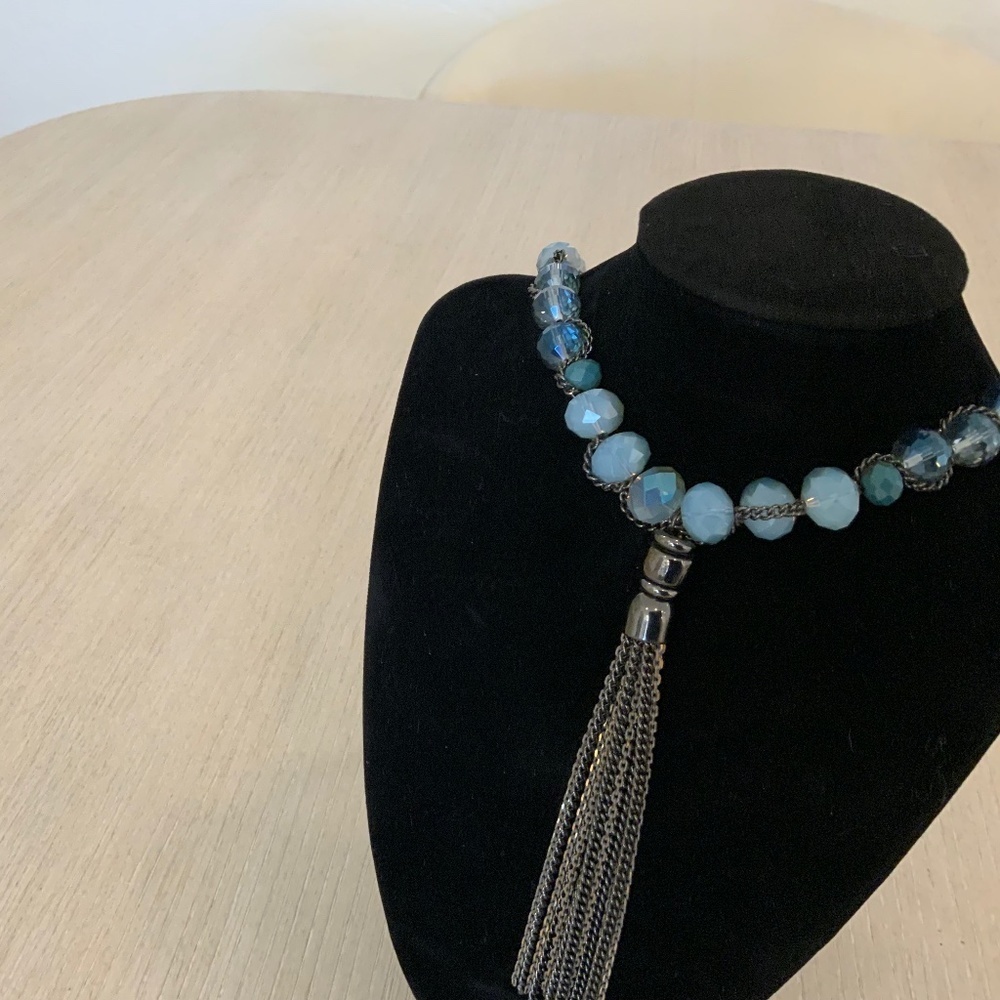 Vintage Necklace - Picture 2 of 4
